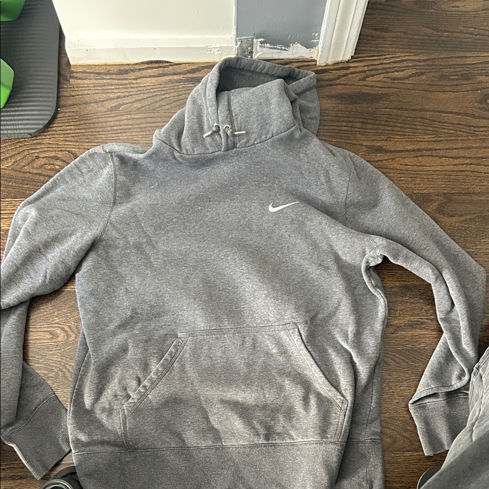 Nike Men's Heather Gray Pullover Sweater